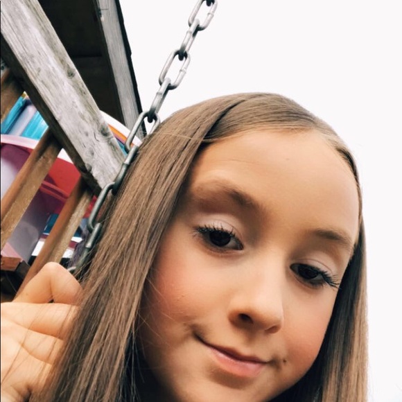 Meet your Posher, Lily - Picture 1 of 1